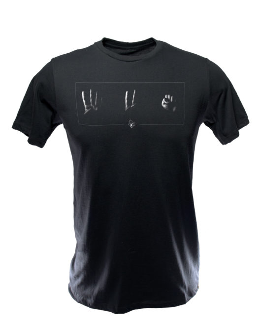 Camiseta 420 Mãos - Preta - Frente